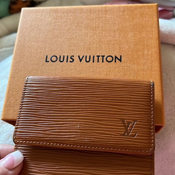 Louis Vuitton Authentic - Picture 7 of 7